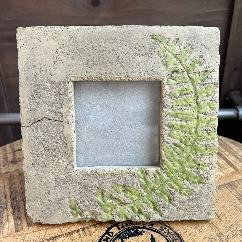 Vintage Frameology Picture Frame Fern Botanical Accents